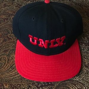 VINTAGE UNLV SNAPBACK